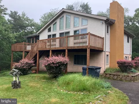 186 Elmwood Dr, Albrightsville, PA 18210