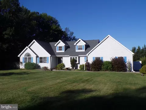 216 Saturn Dr, Effort, PA 18330