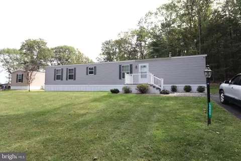 5005 Old Timber Rd, Stroudsburg, PA 18360