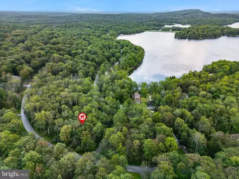 6 Orono Dr, Pocono Lake, PA 18347