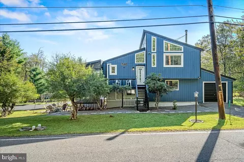 2117 Rosemont Dr, Tobyhanna, PA 18466