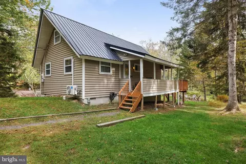 278 Trout Creek Dr, Pocono Lake, PA 18347