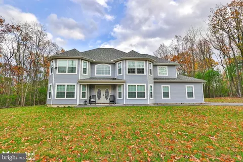 255 Catalpa Dr, Kunkletown, PA 18058