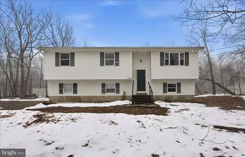 2320 Elmhurst Rd, East Stroudsburg, PA 18302