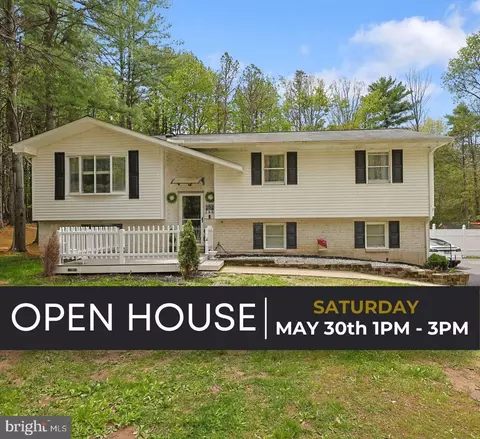 268 Turkey Ridge Dr, Kunkletown, PA 18058