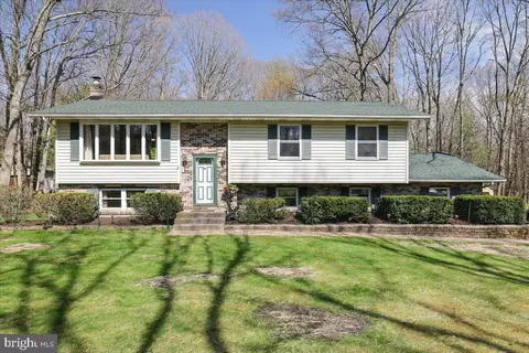 520 Executive Dr, Stroudsburg, PA 18360