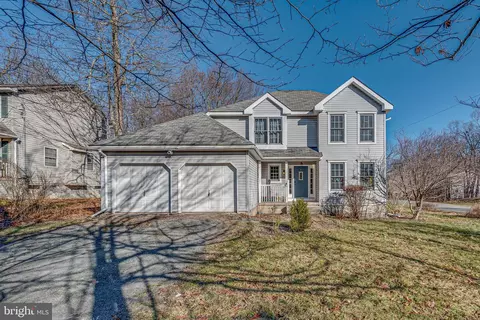 1624 Cotswold Rd, Tobyhanna, PA 18466