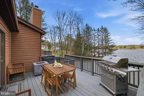 128 Lidio Rd, Blakeslee, PA 18610