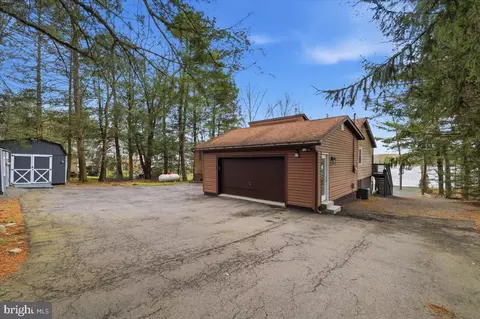 128 Lidio Rd, Blakeslee, PA 18610