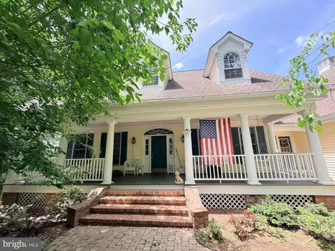 237 Eastshore Dr, East Stroudsburg, PA 18301