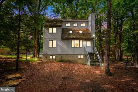 1422 Melrose Ter, East Stroudsburg, PA 18301
