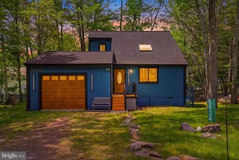 8934 Deerfield Rd, Tobyhanna, PA 18466