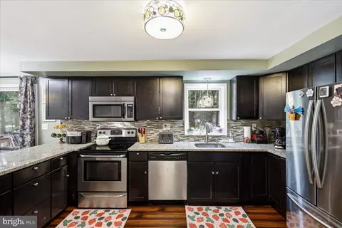 110 Gumwood Ln, Kunkletown, PA 18058