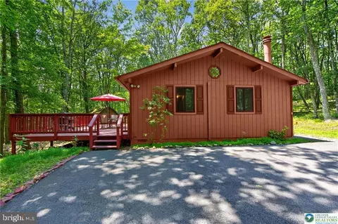 1137 Grand Mesa Dr, Saylorsburg, PA 18353