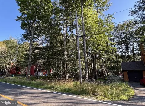 1357 Winding Way, Tobyhanna, PA 18466