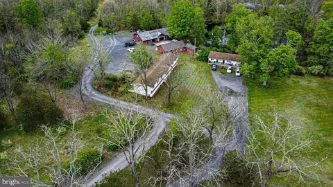 174 Sports Camp Rd, East Stroudsburg, PA 18302