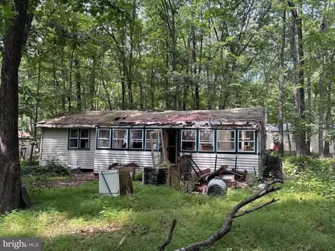 3404 Masons Ln, East Stroudsburg, PA 18302
