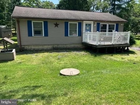 338 Mountain Rd, Albrightsville, PA 18210