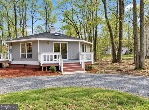 460 Northampton Rd, Tobyhanna, PA 18466