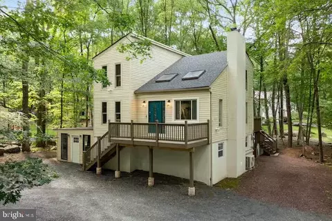 1166 Woodland Dr, East Stroudsburg, PA 18301