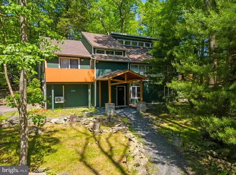 132 Reston Dr, East Stroudsburg, PA 18301