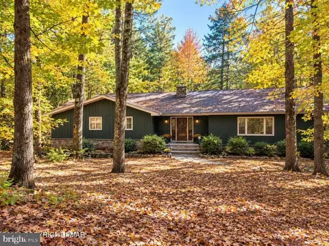 3538 Chestnut Rdg, Tannersville, PA 18372