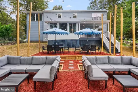 2551 Waterfront Dr, Tobyhanna, PA 18466