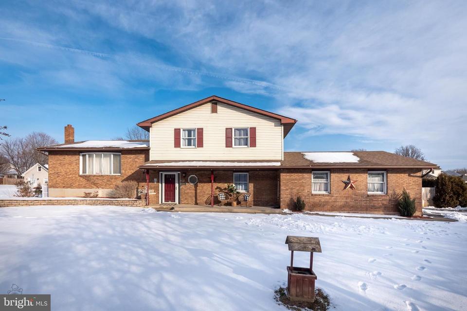 201 Tatamy Rd, Nazareth, PA 18064 39 Photos MLS PANH2001230 Movoto