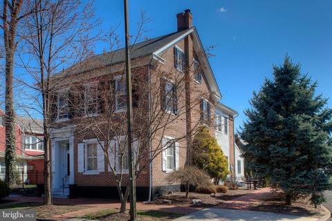 438 Center St, Bethlehem, PA 18018
