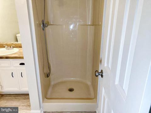 521 Easter Ter, Bath, PA 18014 photo 6