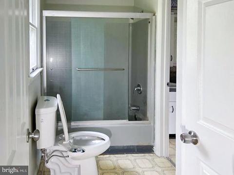 521 Easter Ter, Bath, PA 18014 photo 21