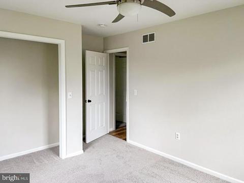 521 Easter Ter, Bath, PA 18014 photo 16