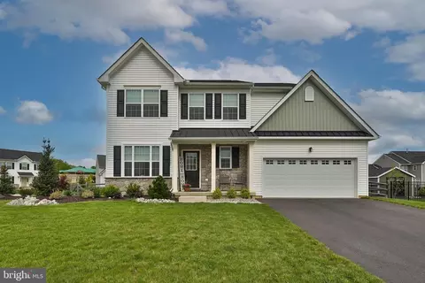 1034 Lisa Ln, Easton, PA 18045