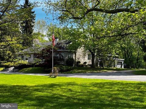 2755 Old River Rd, Easton, PA 18040
