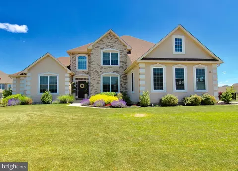 79 Surrey Dr, Easton, PA 18045