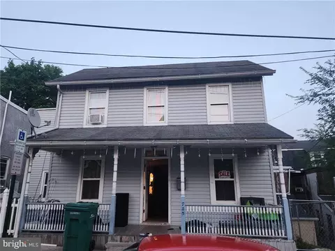 745 Pawnee St, Bethlehem, PA 18015