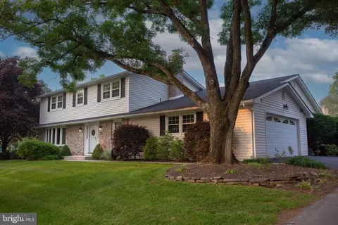 3238 Altonah Rd, Bethlehem, PA 18017