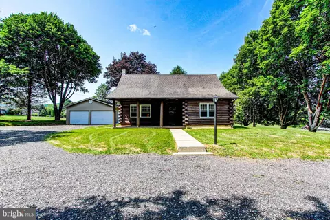 190 Royal Manor Rd, Easton, PA 18042