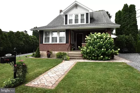 444 Stones Crossing Rd, Easton, PA 18045