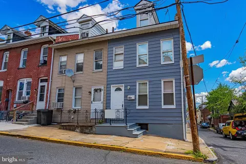 20 N Warren St, Easton, PA 18042
