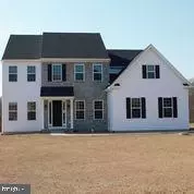 2635 Long Ridge Dr, Hellertown, PA 18055