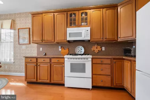1849 Gregory Pl, Hellertown, PA 18055 photo 12
