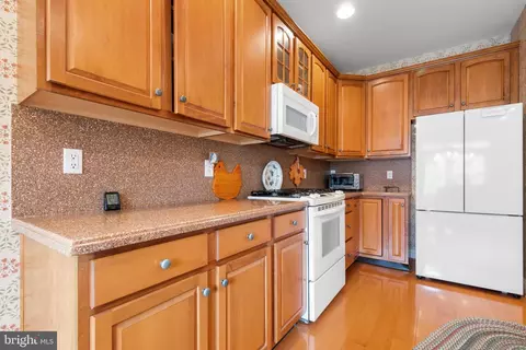 1849 Gregory Pl, Hellertown, PA 18055 photo 13