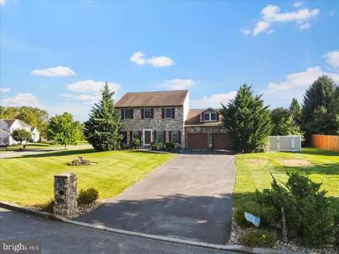 3461 Nathaniel Dr, Nazareth, PA 18064