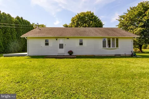 3109 W Scenic Dr, Danielsville, PA 18038