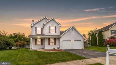 80 Crown Dr, Easton, PA 18040