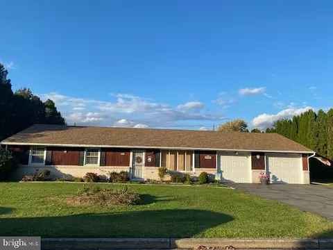 5416 Oswego Dr, Bethlehem, PA 18017