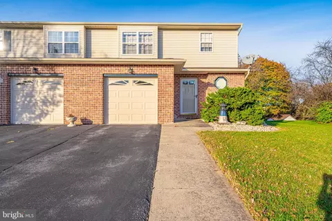 153 Boro Vu Dr, Northampton, PA 18067