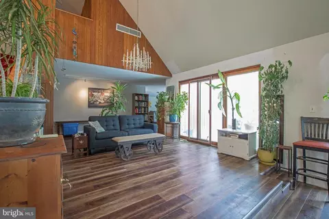 3218 Altonah Rd, Bethlehem, PA 18017