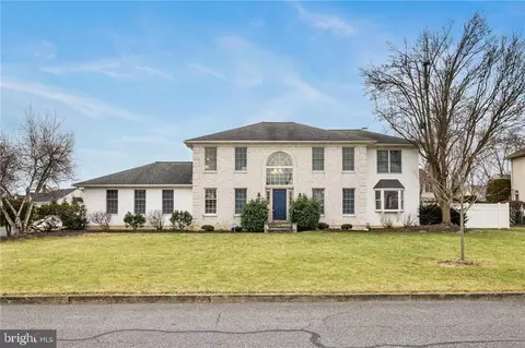 4740 Kathi Dr, Bethlehem, PA 18017